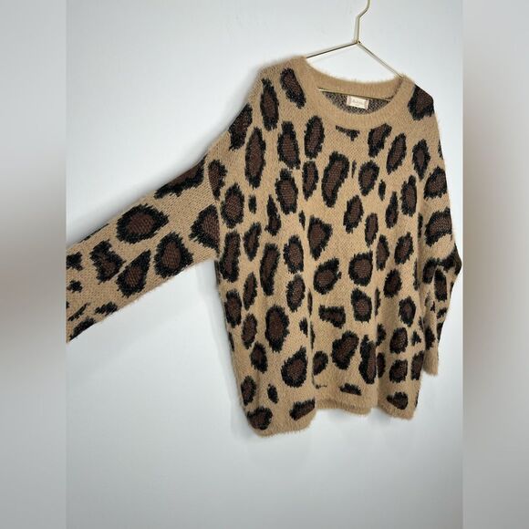 Altar’d State Fuzzy Oversized Animal Print Sweater L/XL - Picture 3 of 9
